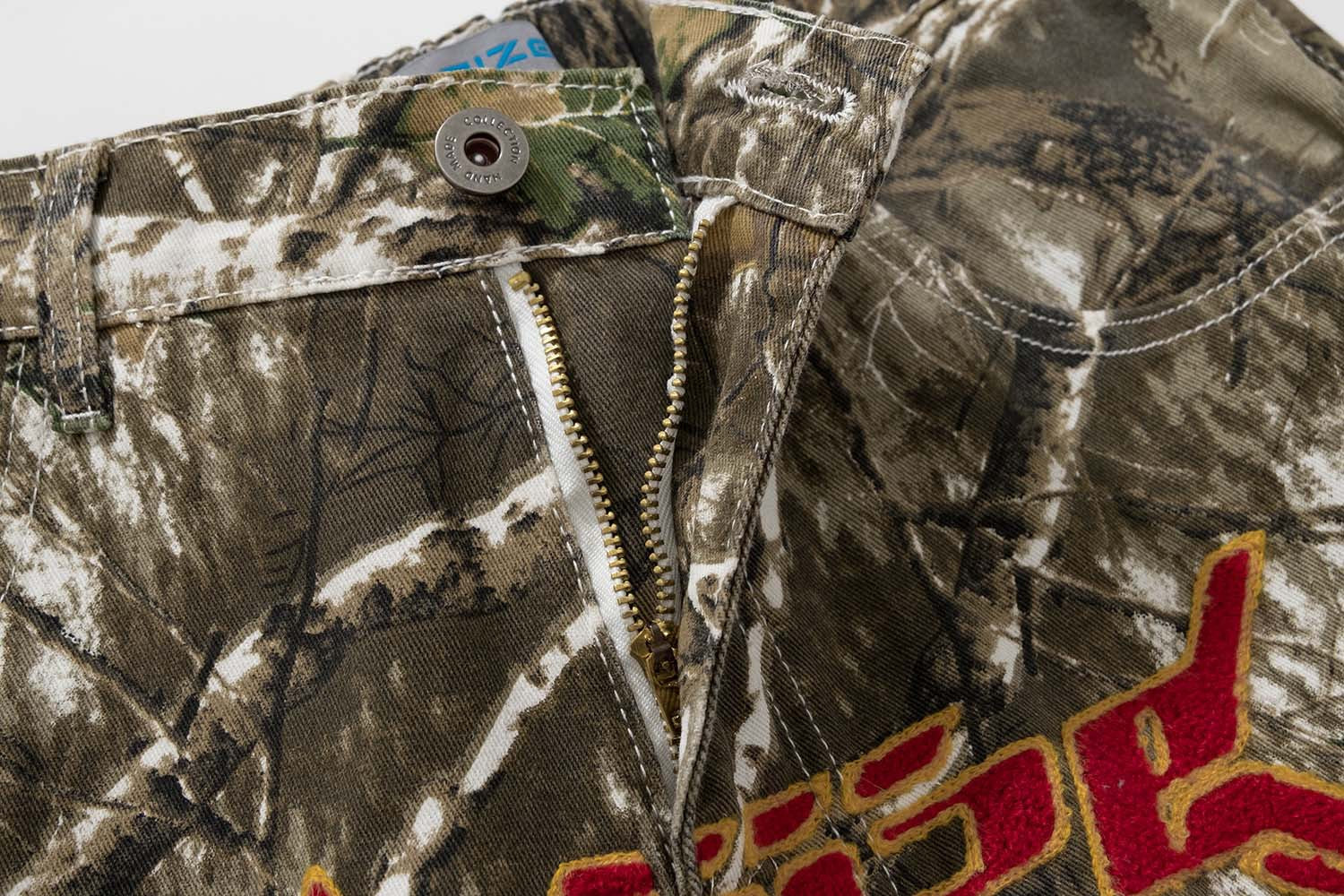 Vintage Street Alphabet Towel Embroidered Camouflage Jeans For Men And Women